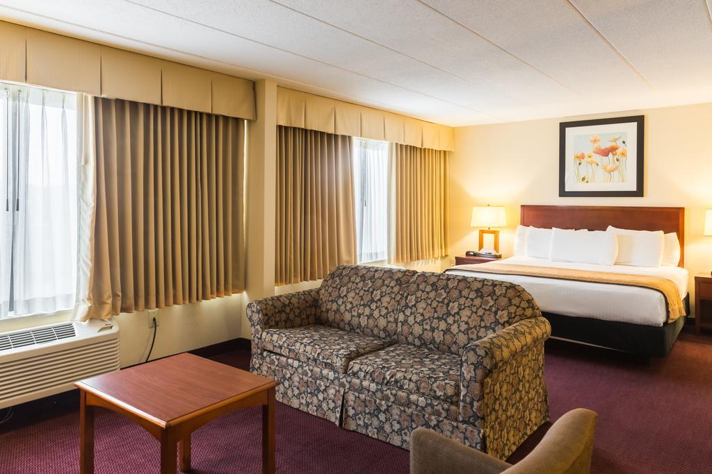 Clarion Hotel Somerset - New Brunswick المظهر الخارجي الصورة