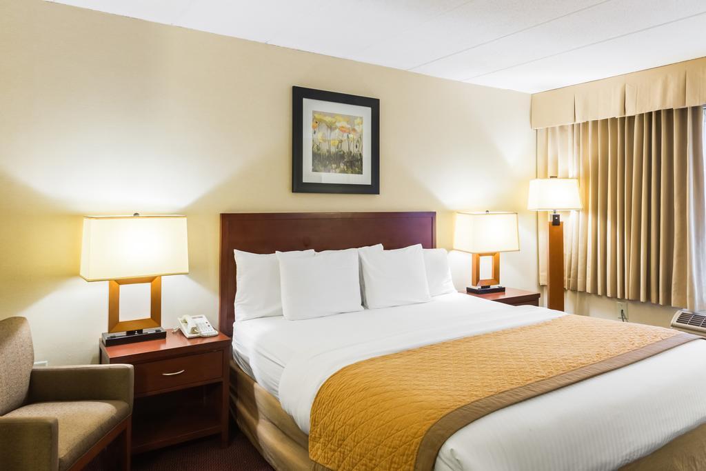 Clarion Hotel Somerset - New Brunswick المظهر الخارجي الصورة