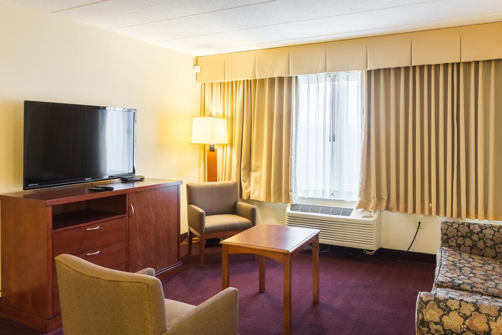 Clarion Hotel Somerset - New Brunswick المظهر الخارجي الصورة