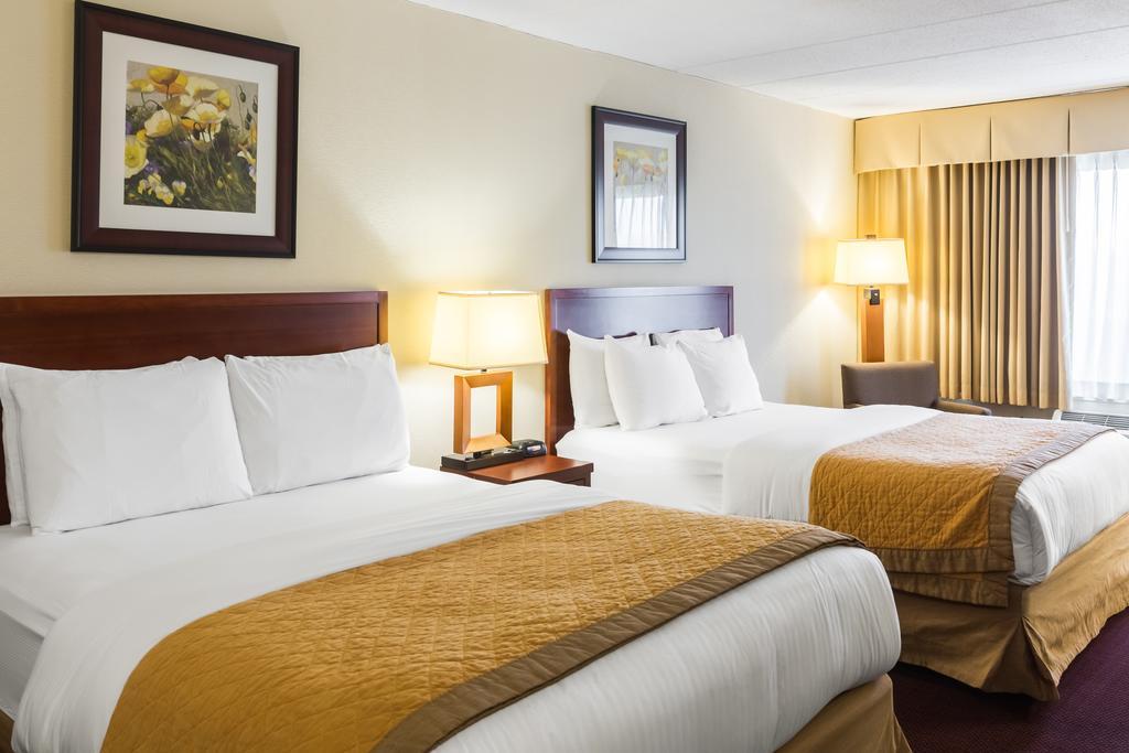 Clarion Hotel Somerset - New Brunswick المظهر الخارجي الصورة