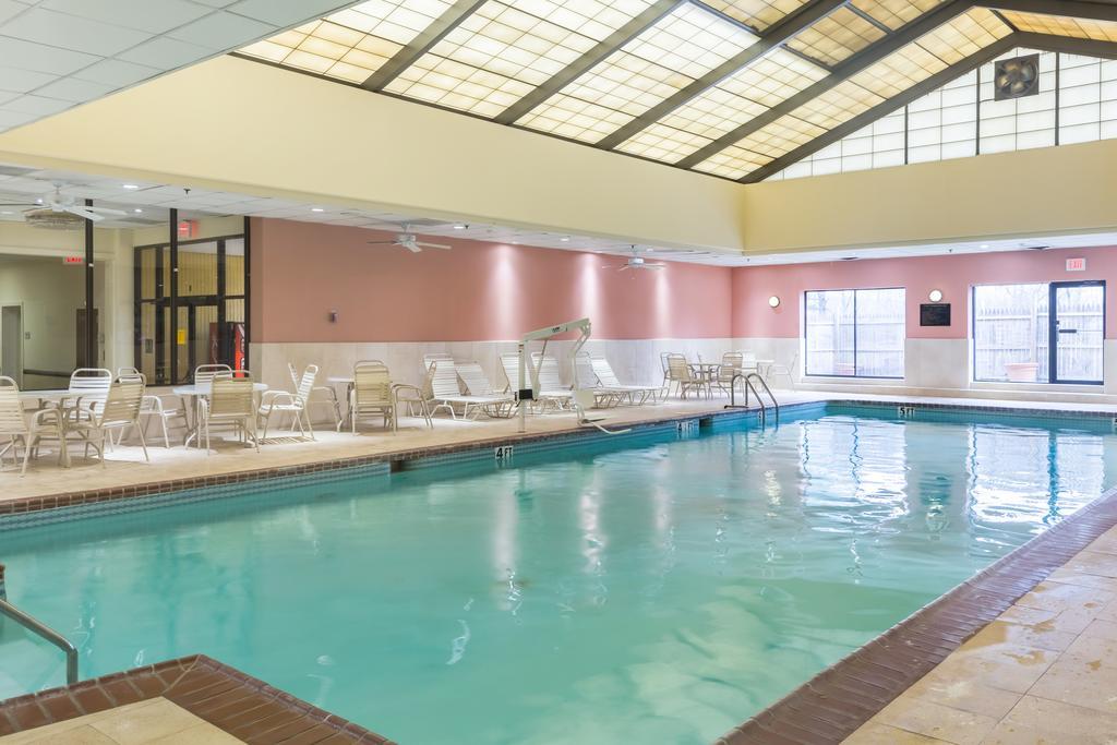 Clarion Hotel Somerset - New Brunswick المظهر الخارجي الصورة